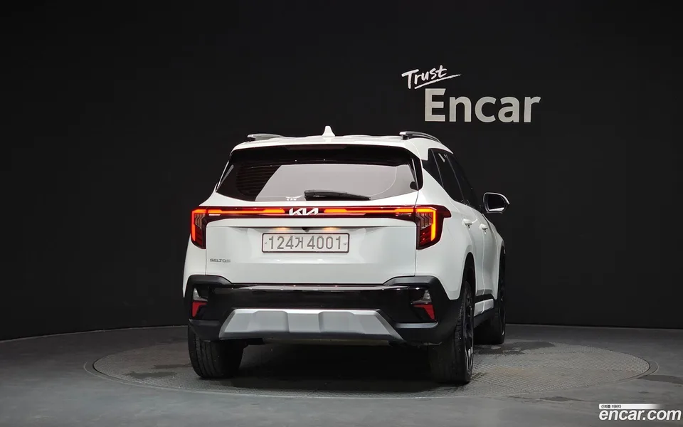 Kia Seltos 1.6 2WD 2023 — thumbnail 4