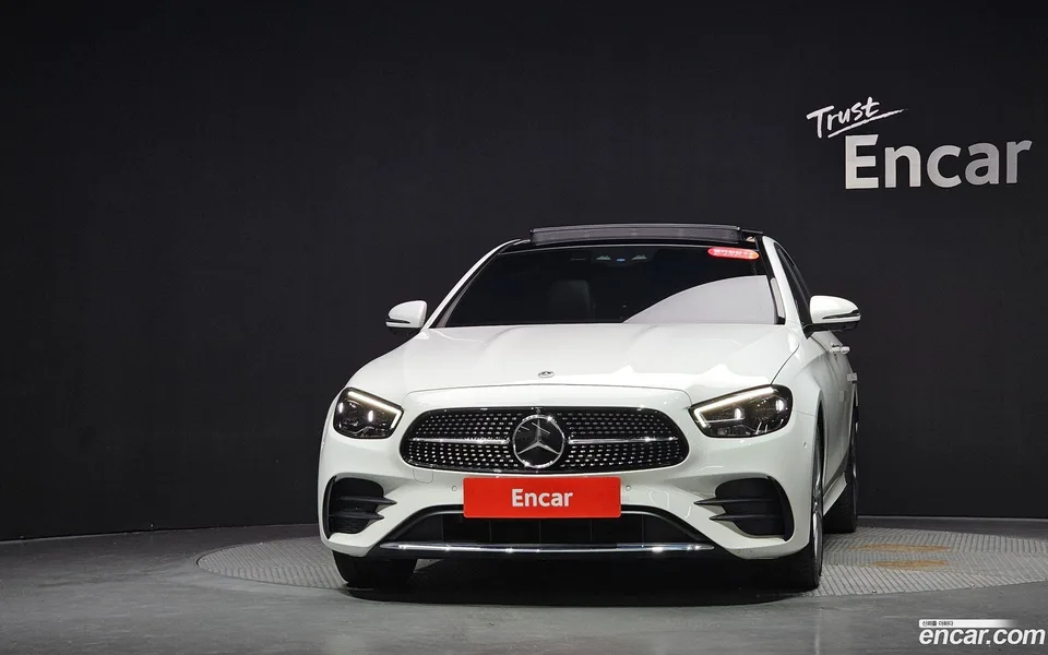 Mercedes-Benz E-Class E350 4MATIC AMG Line 2022 — thumbnail 3