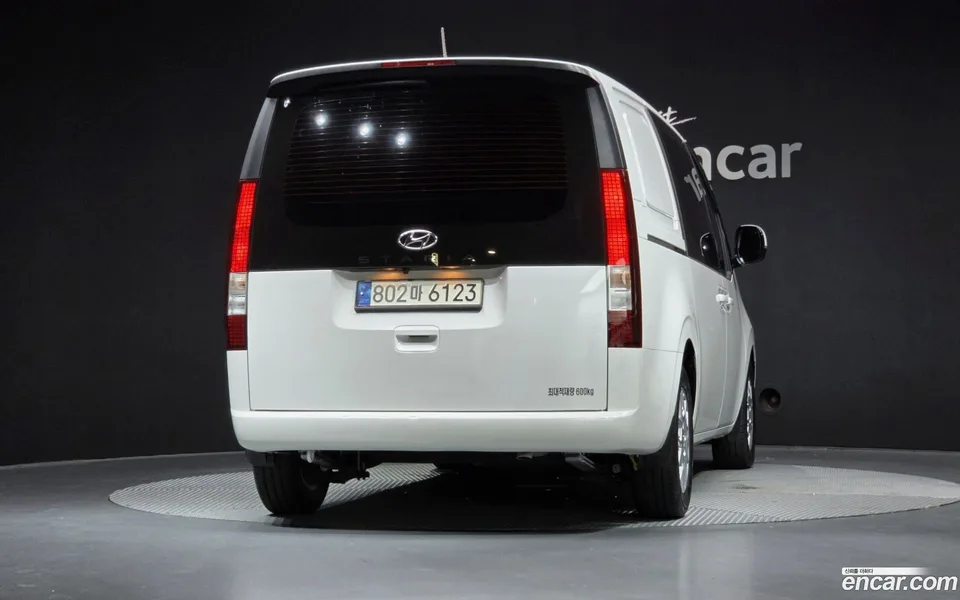 Hyundai Staria 5 2022 — thumbnail 4