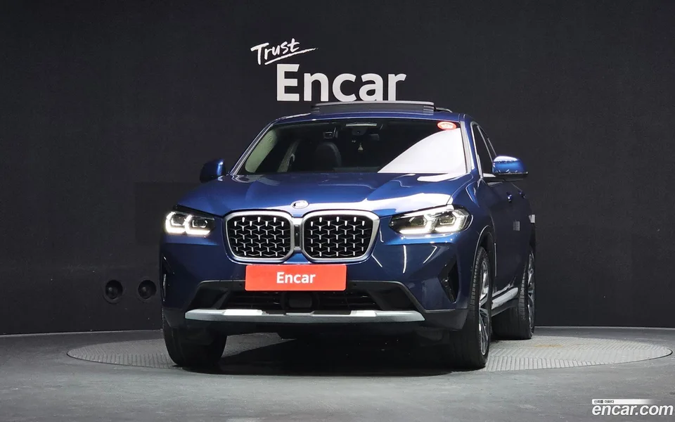BMW X4 xDrive20i xLine 2025 — миниатюра 3