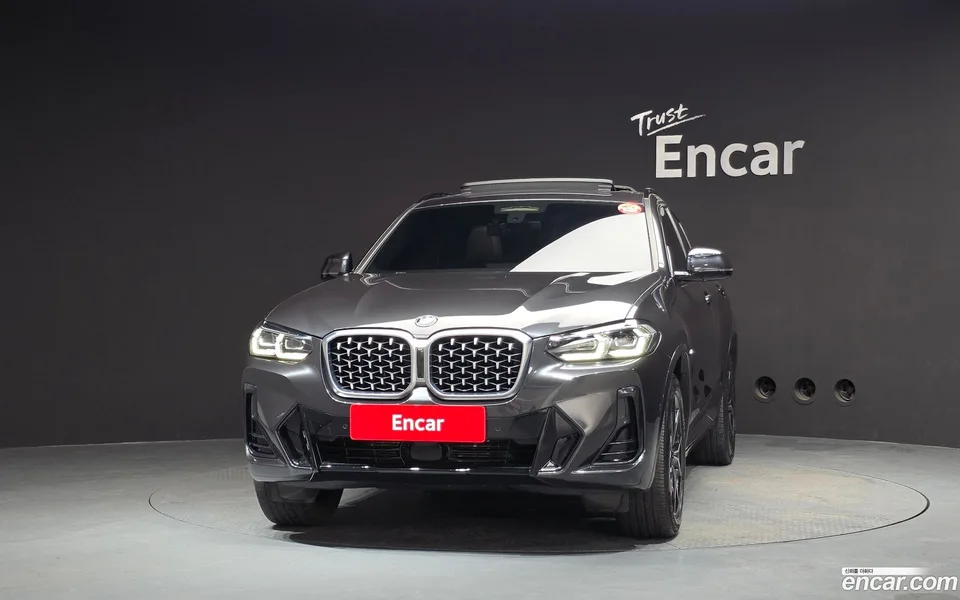 BMW X4 xDrive20i M 2022 — thumbnail 3