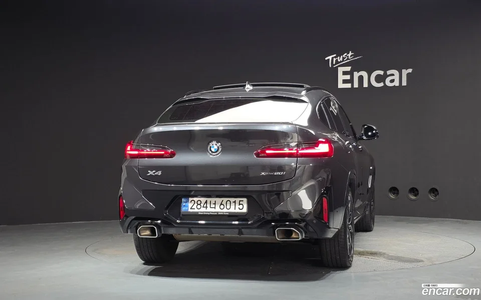 BMW X4 xDrive20i M 2022 — thumbnail 4