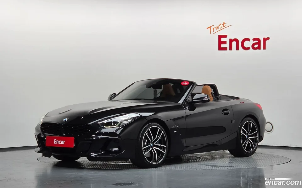BMW Z4 sDrive20i M 2023 — photo 1, buy with delivery to Moscow