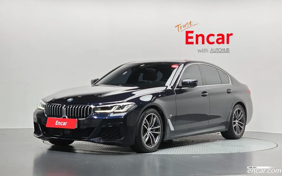BMW 5 Series 520i M 2023 — photo 1, buy with delivery to Moscow
