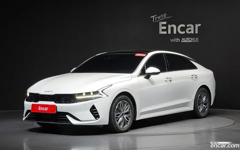 Kia K5 Hybrid 2023 — photo 1, buy with delivery to Moscow