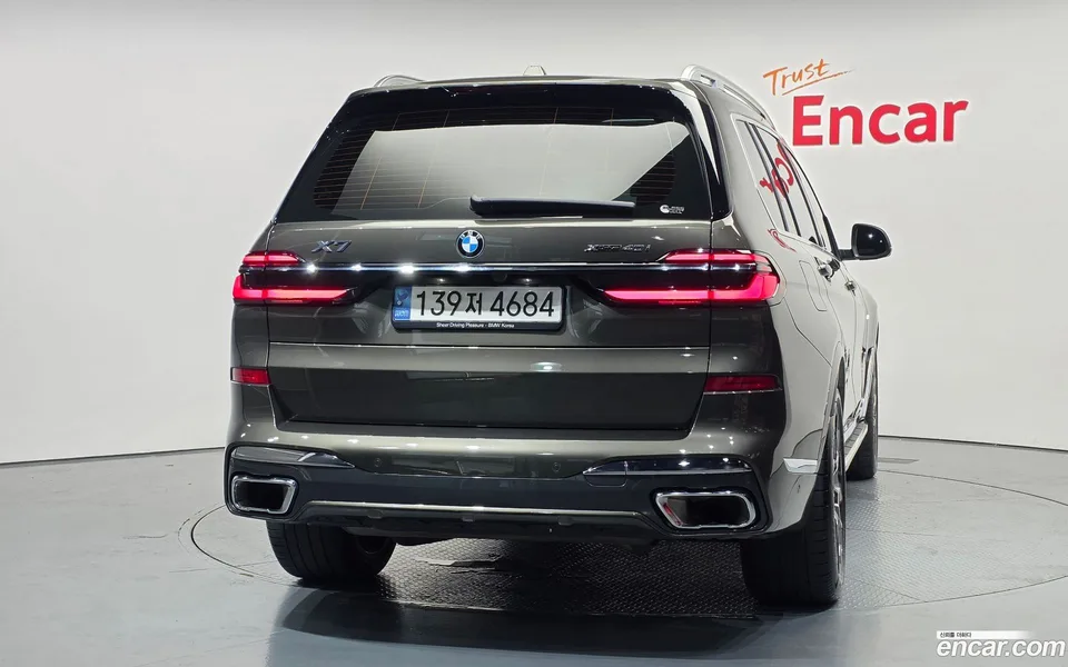 BMW X7 xDrive 40i M 6 2023 — thumbnail 4