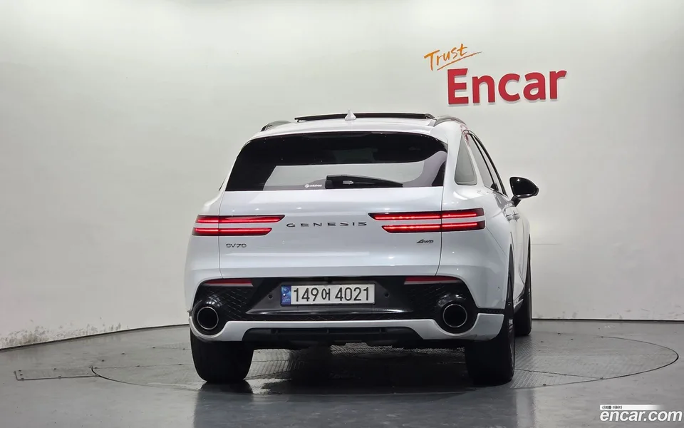 Genesis GV70 2.5T AWD 2023 — thumbnail 4