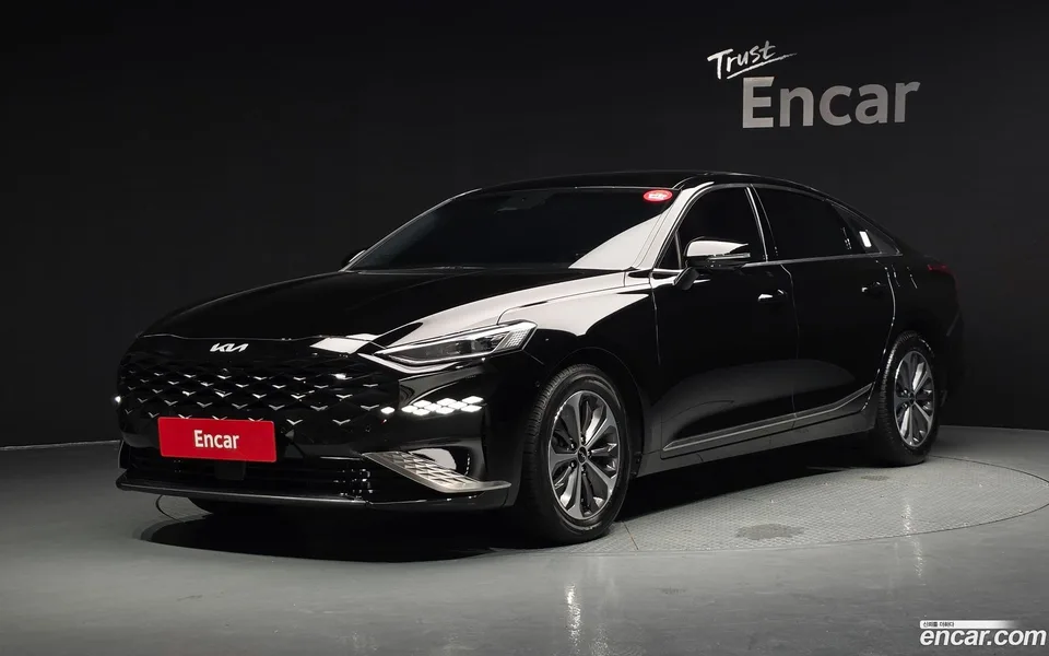 Kia K8 Hybrid 2023 — photo 1, buy with delivery to Moscow