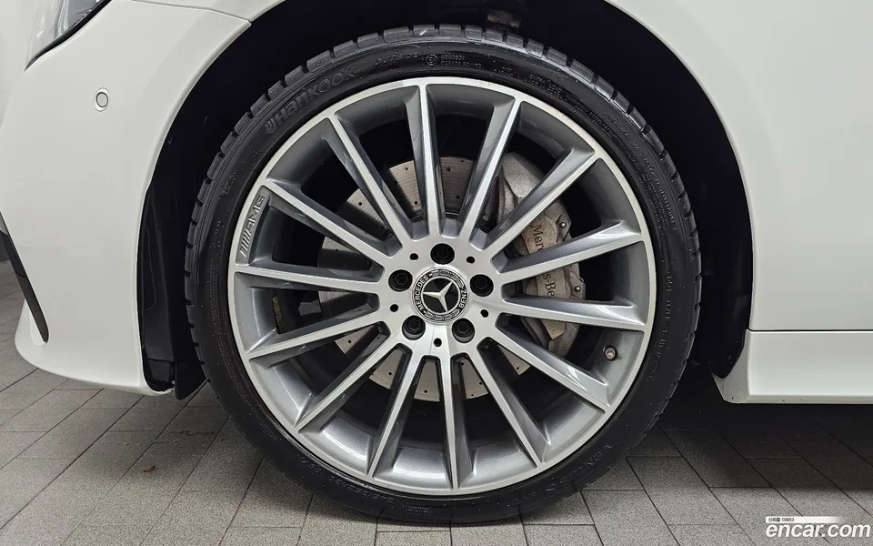 Mercedes-Benz E-Class E450 4MATIC 2022 — thumbnail 5