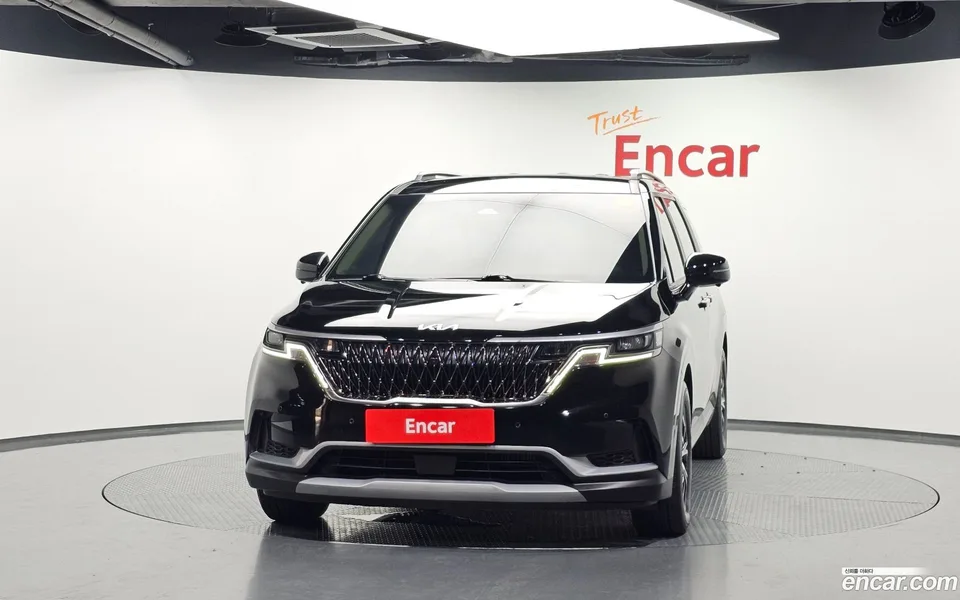 Kia Carnival 9 2023 — thumbnail 3