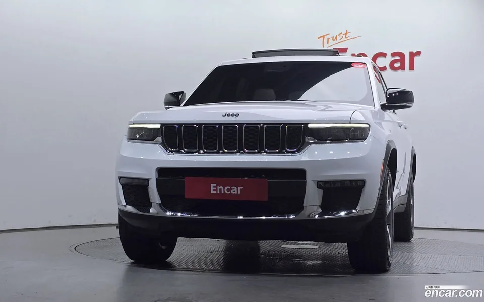 Jeep Grand Cherokee 3.6 2023 — thumbnail 3