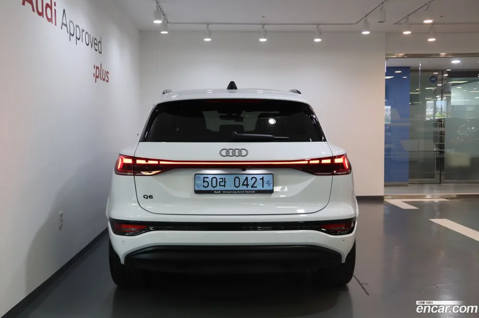 Audi Q6 e- 2025 — thumbnail 4