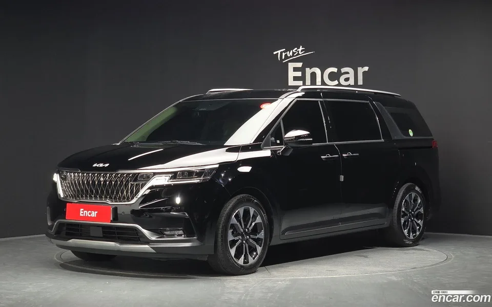 Kia Carnival 9 2022 — photo 1, buy with delivery to Moscow