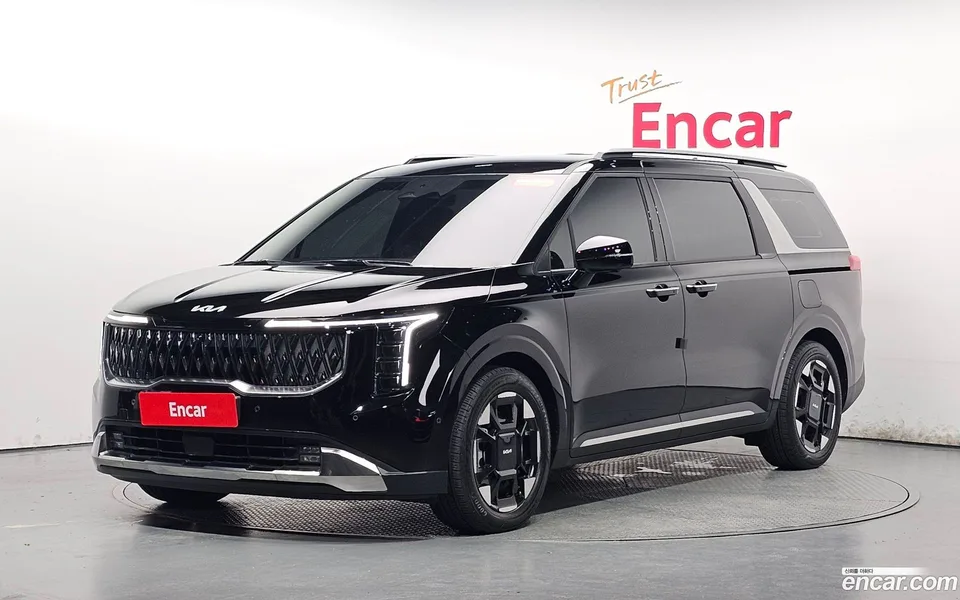 Kia Carnival 7 2025 — photo 1, buy with delivery to Moscow
