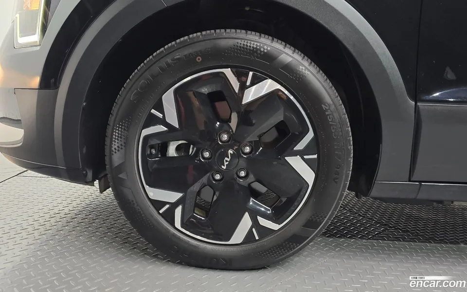 Kia Niro EV 2023 — thumbnail 2