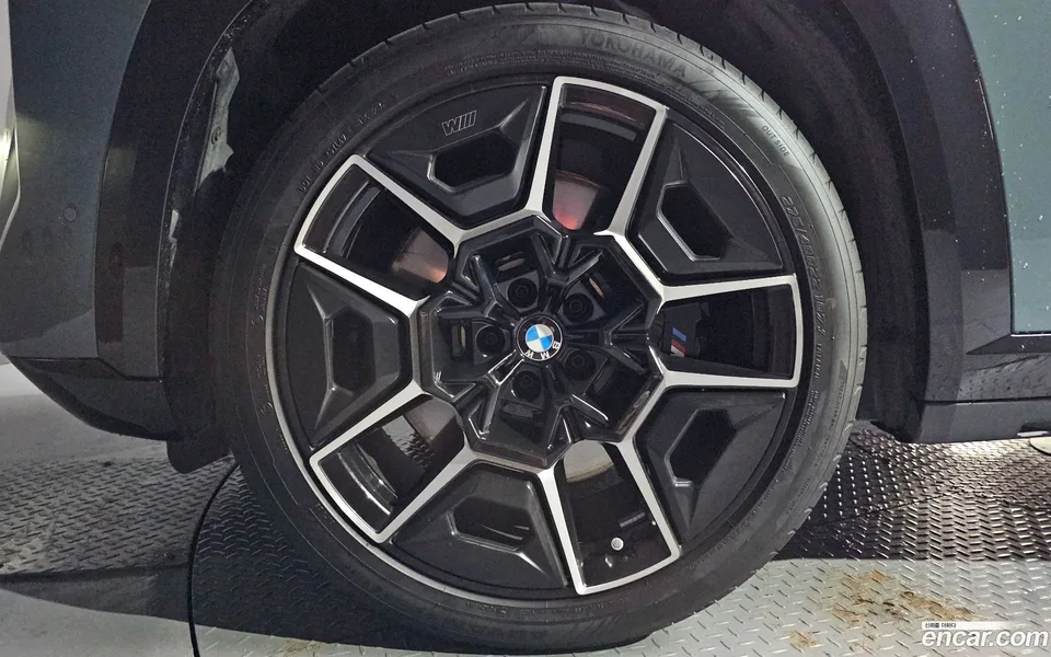 BMW XM 4.4 2025 — thumbnail 2