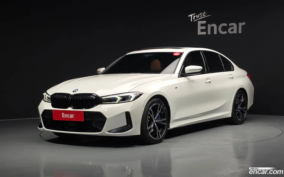 BMW 3 Series 320i M 2022 — photo 1, buy with delivery to Moscow