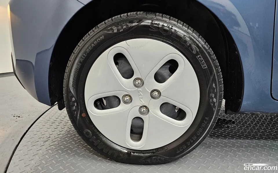 Kia Ray EV 2023 — thumbnail 5