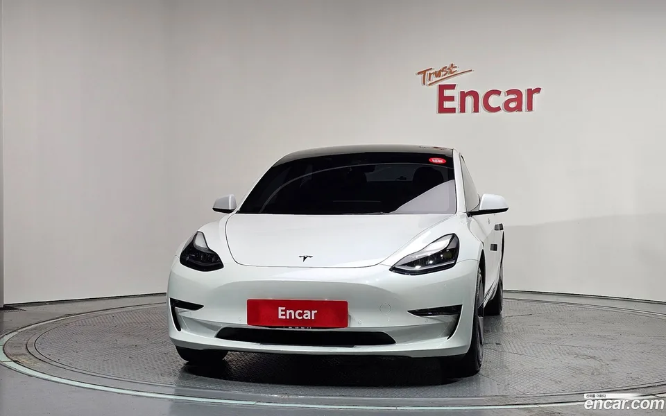 Tesla Model 3 AWD 2022 — thumbnail 3