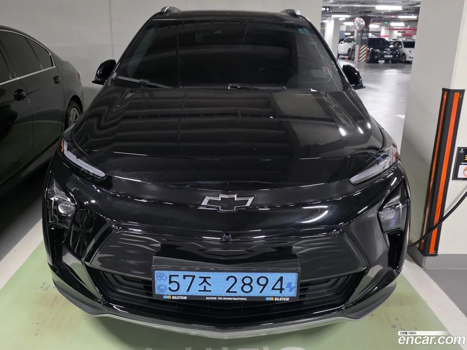 Chevrolet Bolt EUV 2022 — photo 1, buy with delivery to Moscow