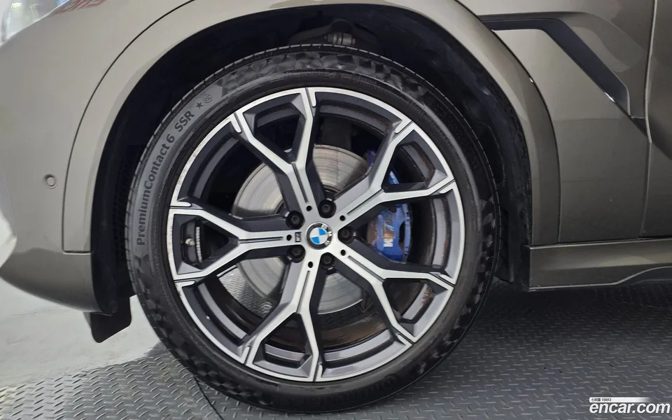 BMW X6 xDrive40i M 2023 — thumbnail 2