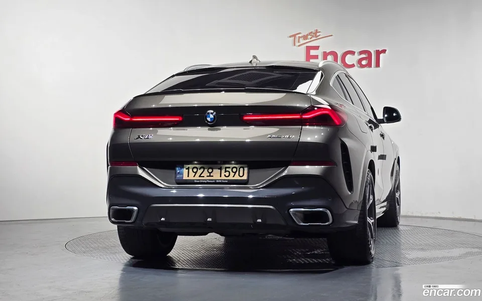 BMW X6 xDrive40i M 2023 — thumbnail 4