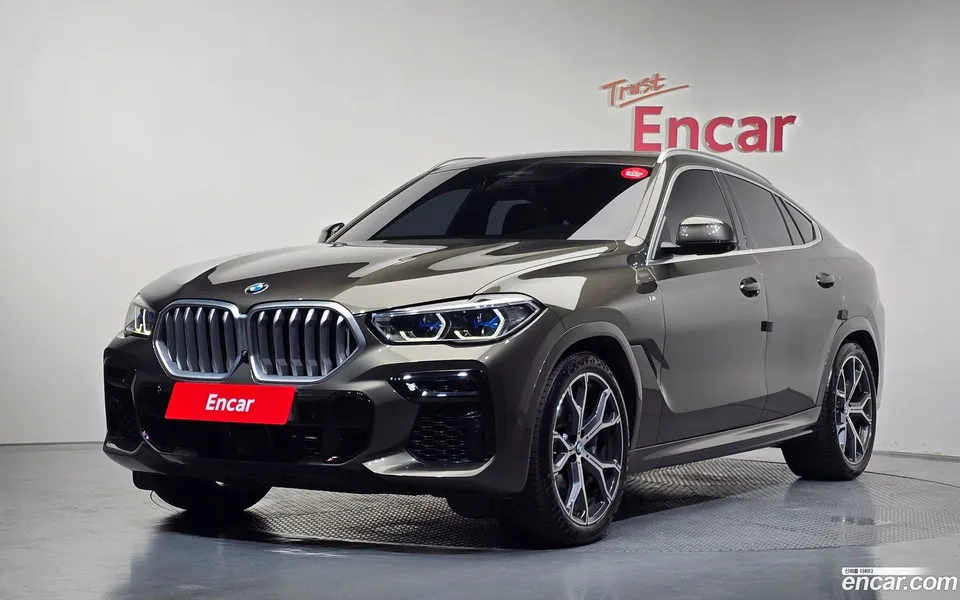 BMW X6 xDrive40i M 2023 — photo 1, buy with delivery to Moscow