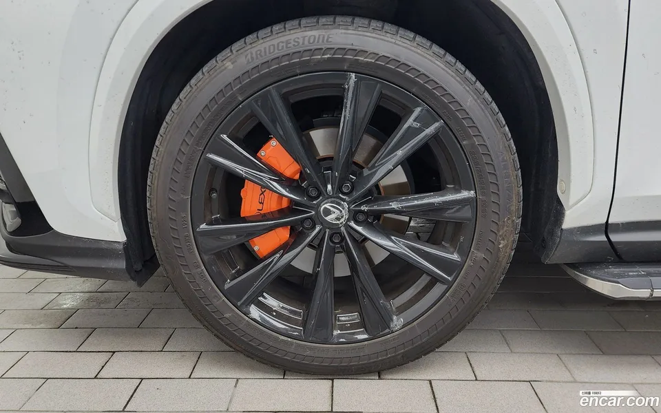Lexus NX 450h+ F-Sport 2025 — thumbnail 5