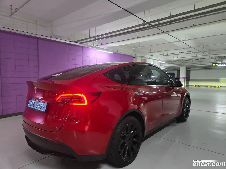 Tesla Model Y RWD 2023 — thumbnail 5