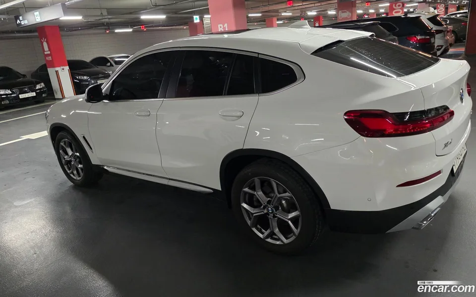 BMW X4 xDrive20i xLine 2024 — thumbnail 4