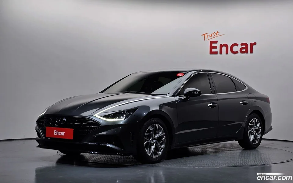 Hyundai Sonata 2.0 2022 — photo 1, buy with delivery to Moscow