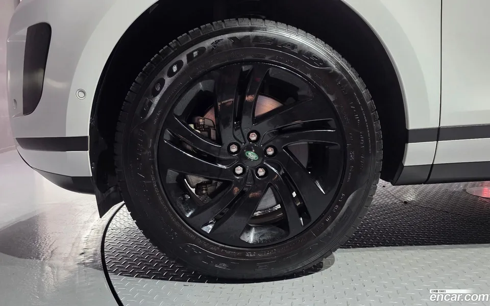 Land Rover Range Rover Evoque P250 S 2024 — thumbnail 5