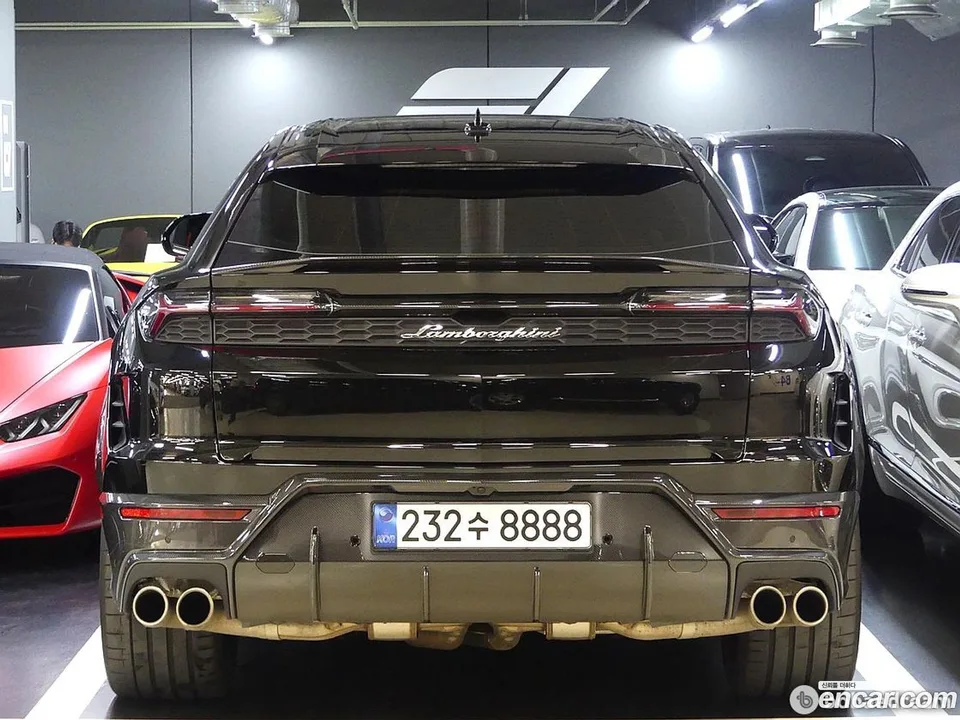 Lamborghini Urus 4.0 V8 SE 2025 — миниатюра 3