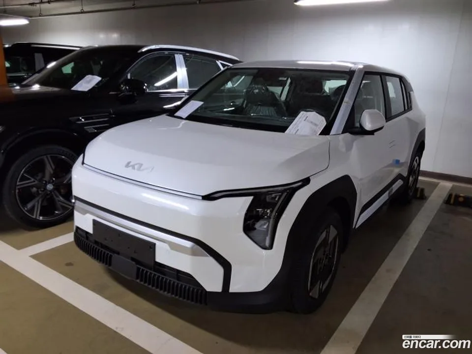 Kia EV3 2WD 2026 — photo 1, buy with delivery to Moscow