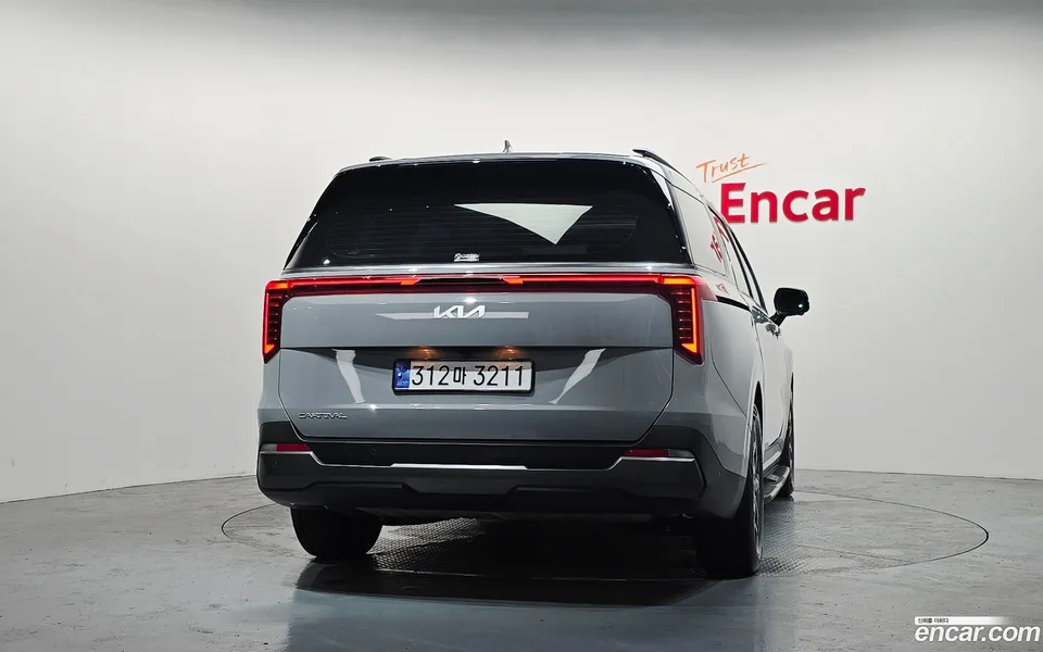 Kia Carnival 9 2024 — thumbnail 4