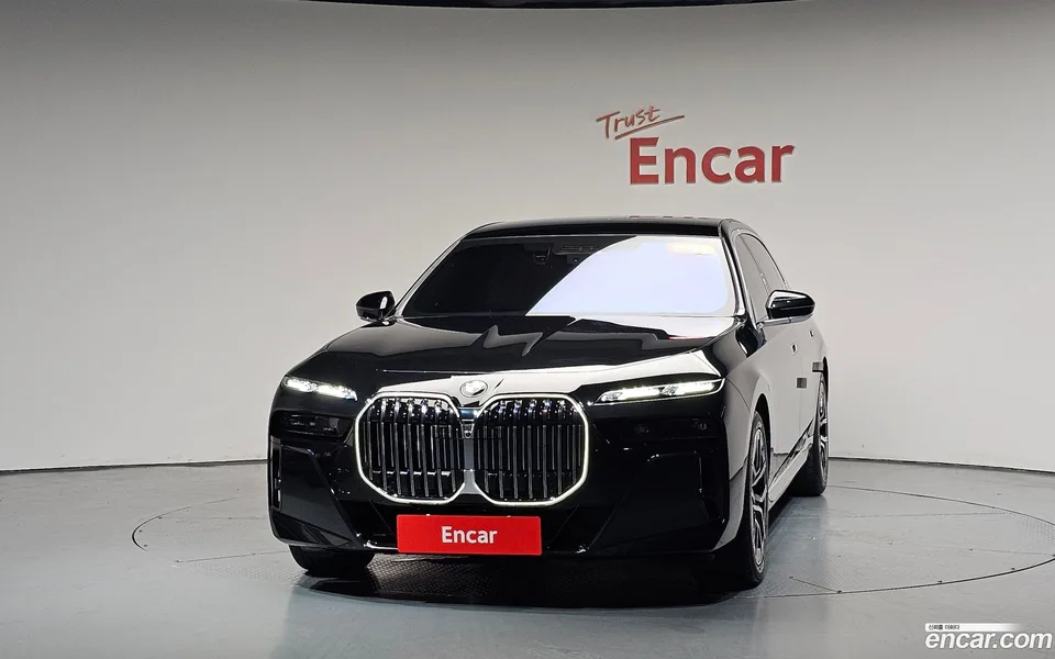 BMW 7 Series 740i xDrive M 2026 — thumbnail 3