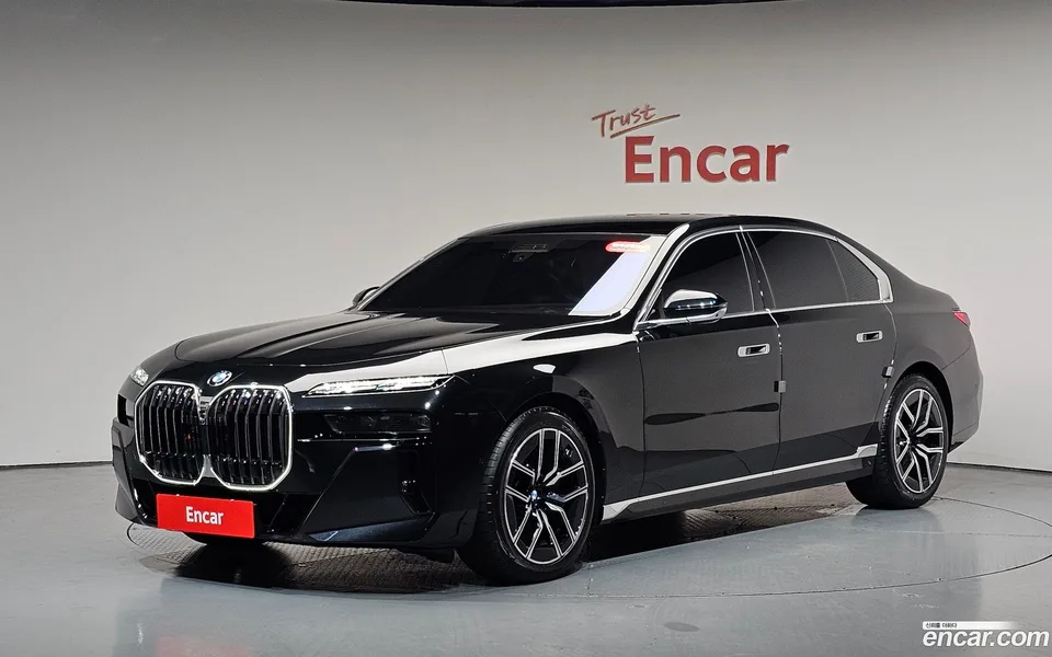 BMW 7 Series 740i xDrive M 2026 — photo 1, buy with delivery to Moscow