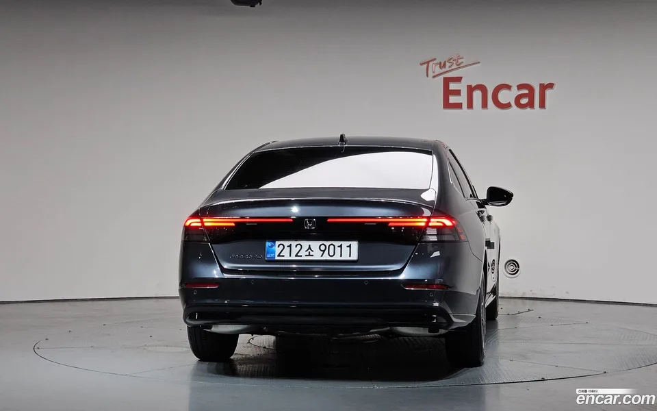 Honda Accord 1.5 2025 — thumbnail 4