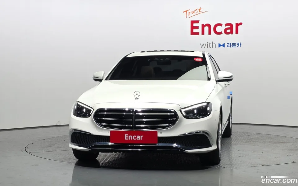 Mercedes-Benz E-Class E250 2022 — thumbnail 3