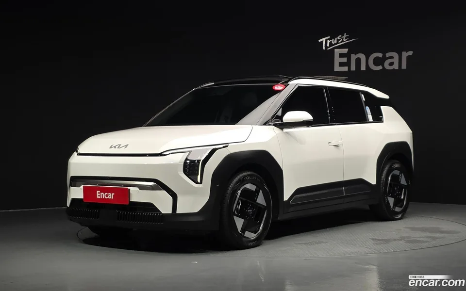 Kia EV3 2WD 2024 — photo 1, buy with delivery to Moscow