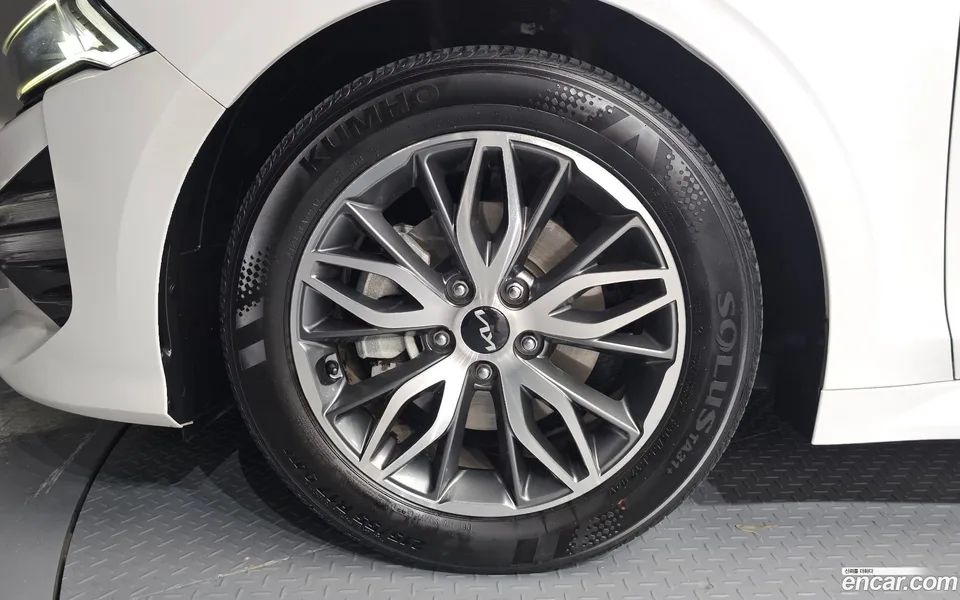 Kia K5 2.0 2022 — thumbnail 2