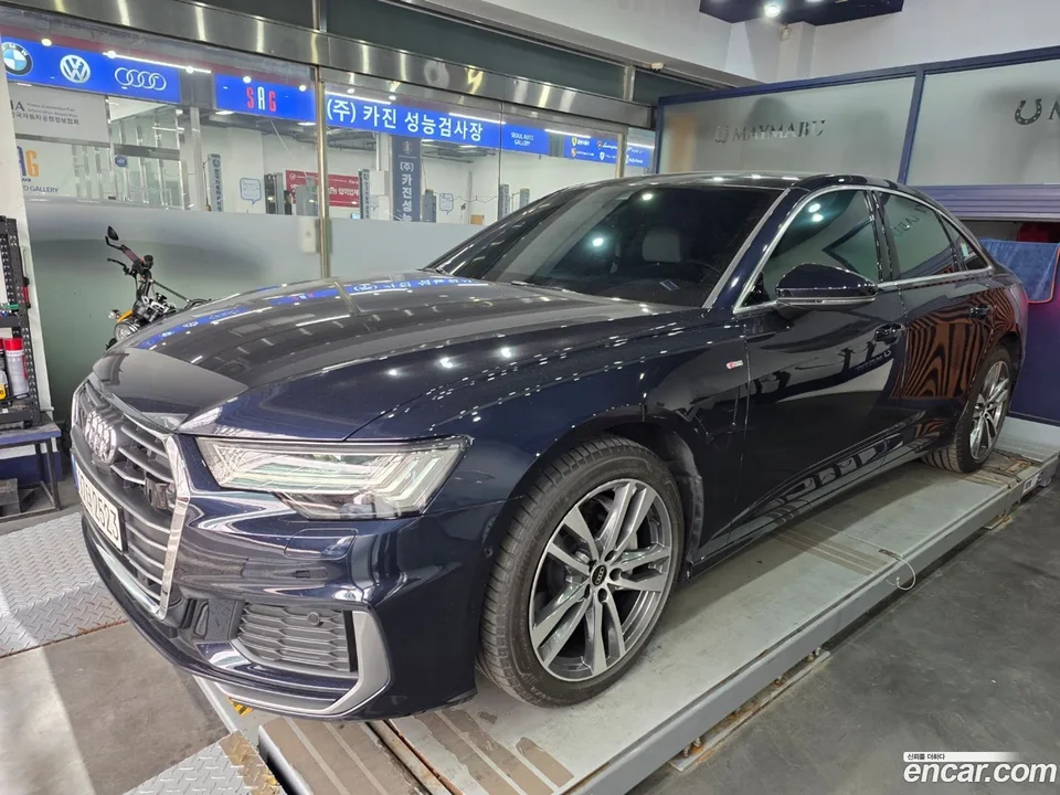 Audi A6 45 TFSI 2023 — photo 1, buy with delivery to Moscow