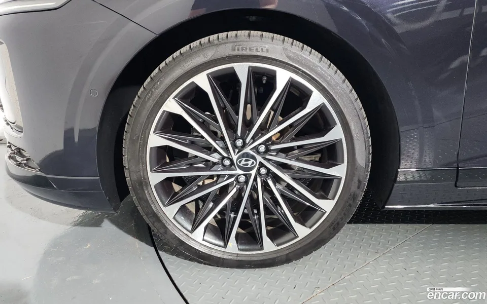 Hyundai Grandeur Hybrid 2023 — thumbnail 5