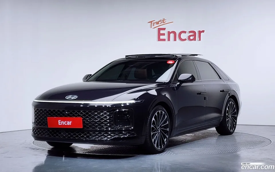 Hyundai Grandeur Hybrid 2023 — photo 1, buy with delivery to Moscow