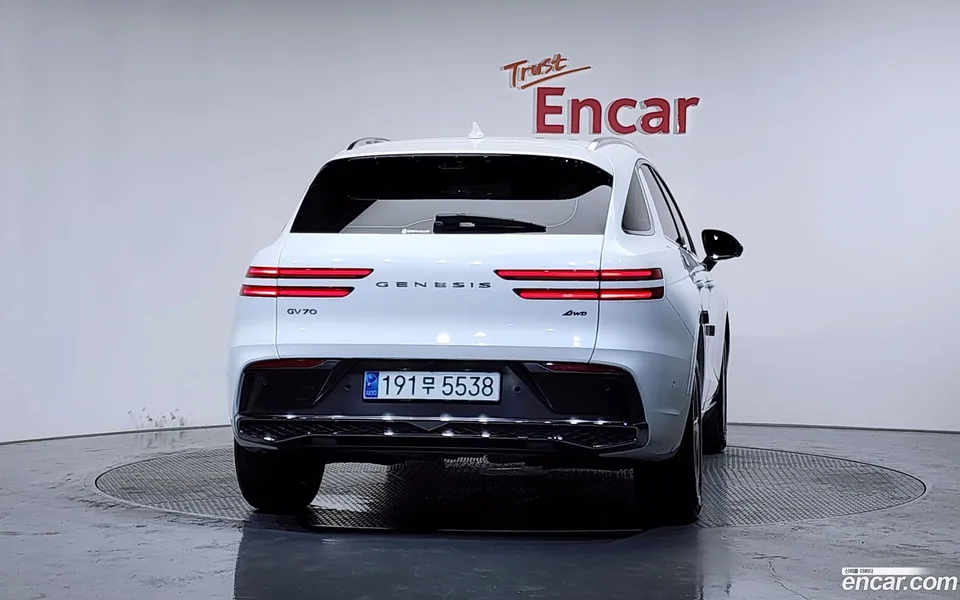 Genesis GV70 2.5T AWD 2024 — thumbnail 4