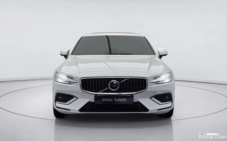 Volvo S60 B5 2024 — thumbnail 3