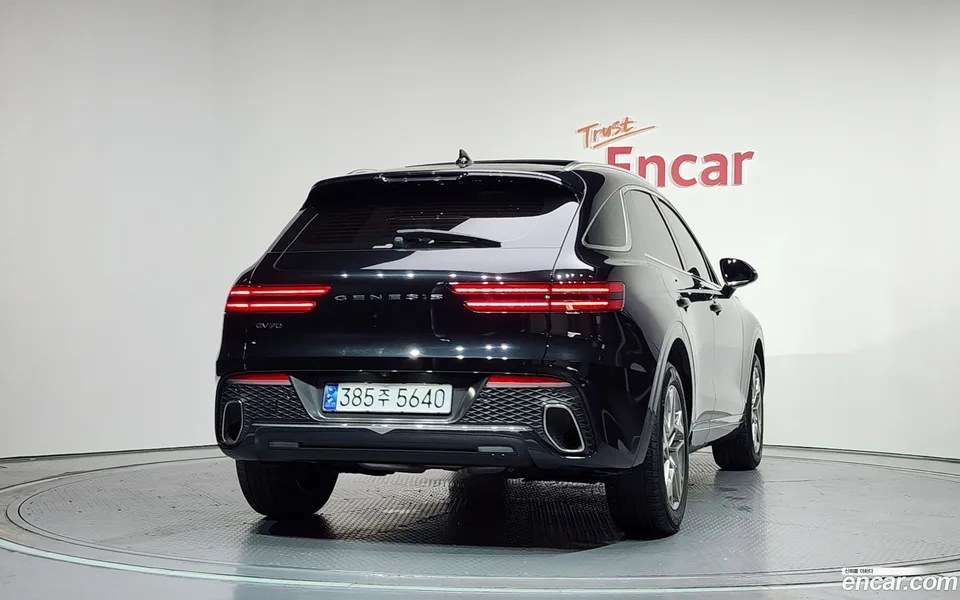 Genesis GV70 2.5T 2WD 2022 — thumbnail 4