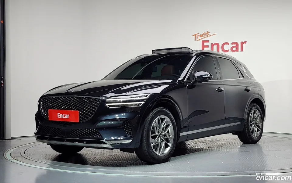 Genesis GV70 2.5T 2WD 2022 — photo 1, buy with delivery to Moscow