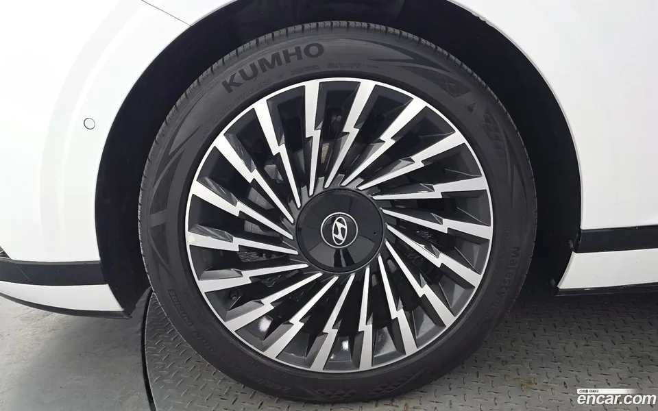 Hyundai Grandeur Hybrid 2025 — thumbnail 5