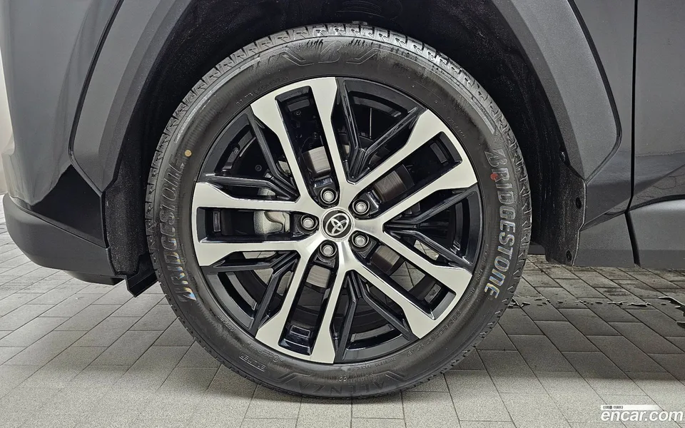 Toyota RAV4 6 2.5 HEV 4WD 2026 — thumbnail 2